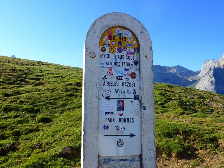 cycling pyrenees france