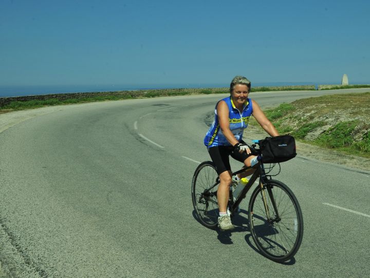 normandy coast cycling france holidays gallery