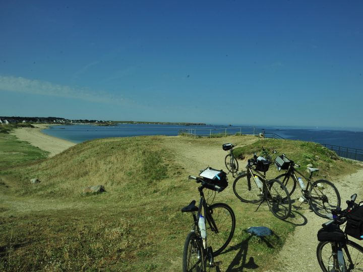 brittany coastline cycling france holidays gallery