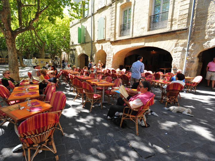 languedoc cafe cycling france holidays gallery